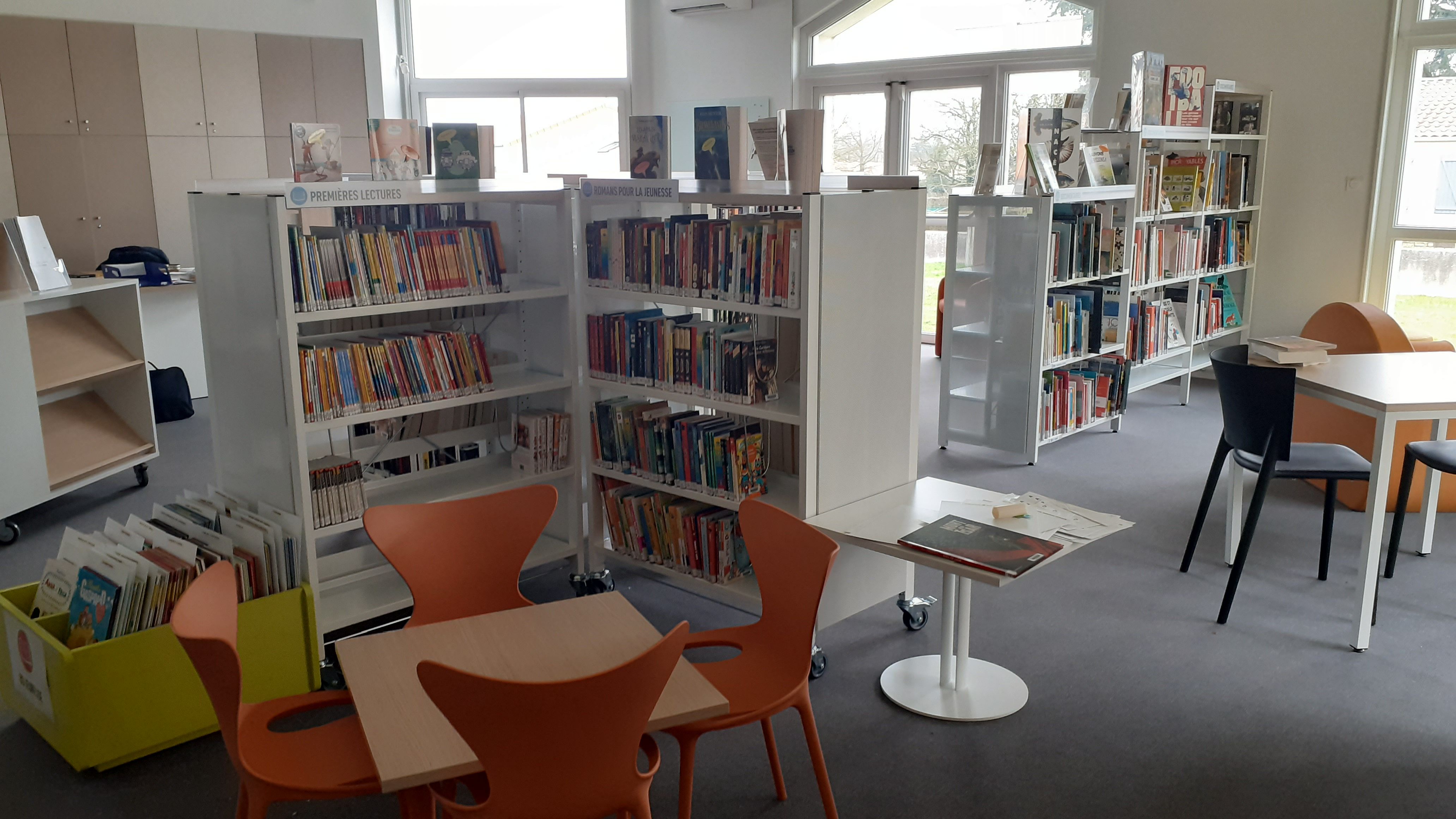 Image représentant la bibliothèque de Saint-Aubin-Des-Ormeaux.