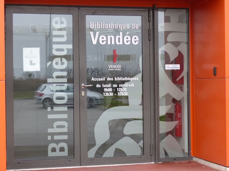 photo entrée de la Bibliothèque de Vendée